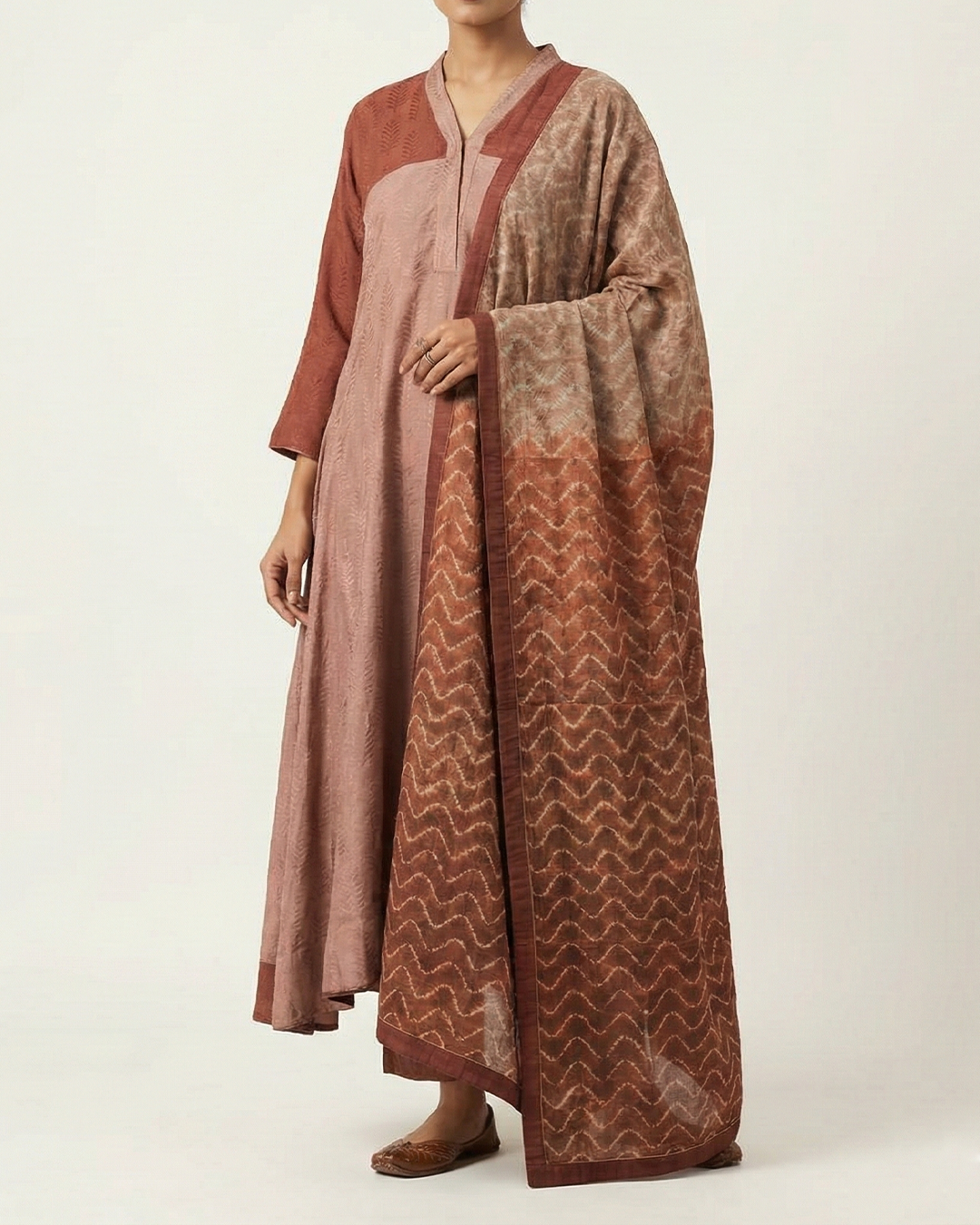Peach Handwoven Satin Tussar Shaded Sufi-Cut Kurta Set