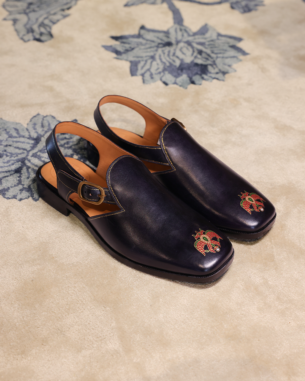 Bakhtawar Handpainted Sandal