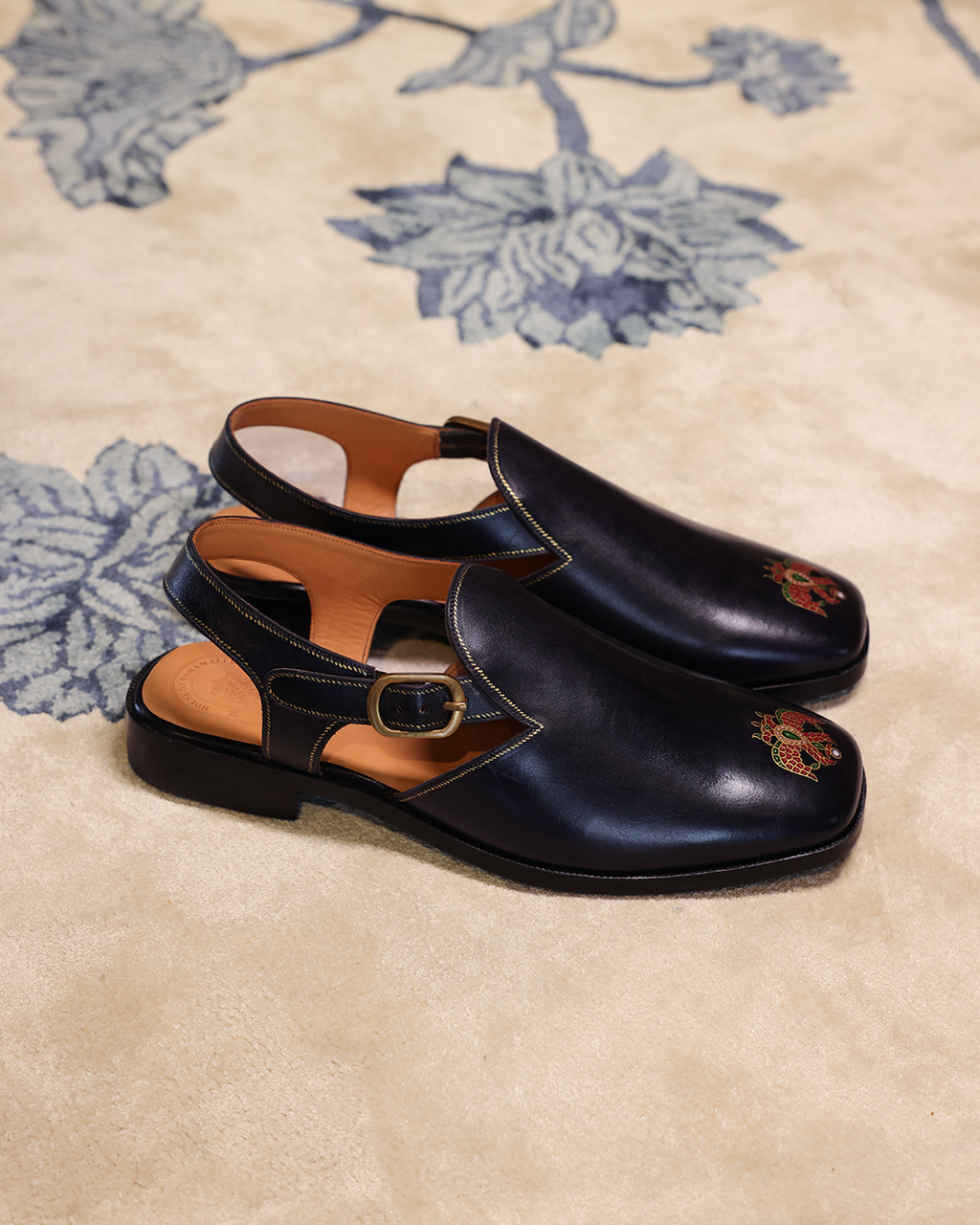 Bakhtawar Handpainted Sandal