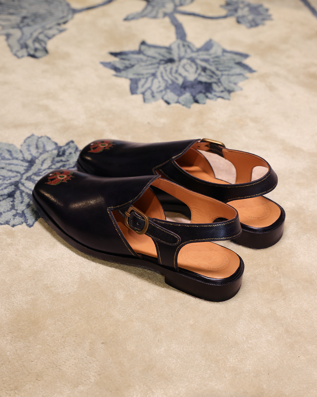 Bakhtawar Handpainted Sandal