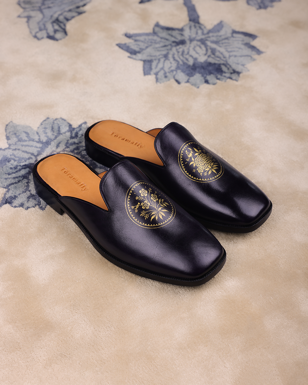 Bakhtawar Handpainted Mule