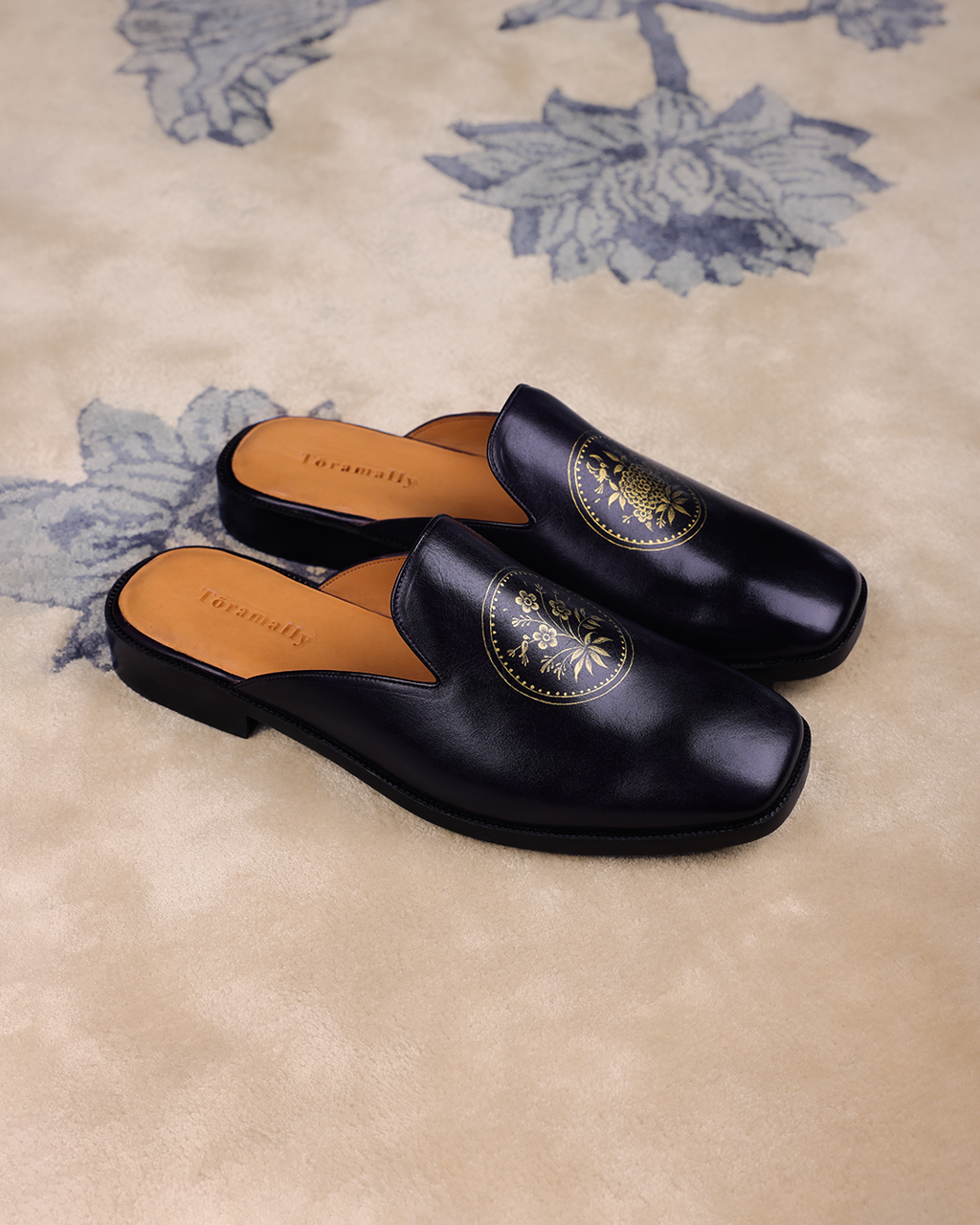 Bakhtawar Handpainted Mule