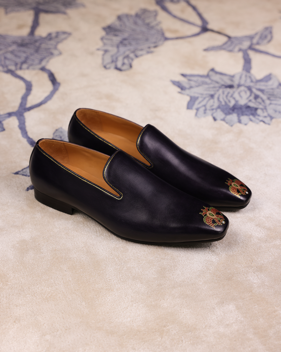Bakhtawar Handpainted Slip On