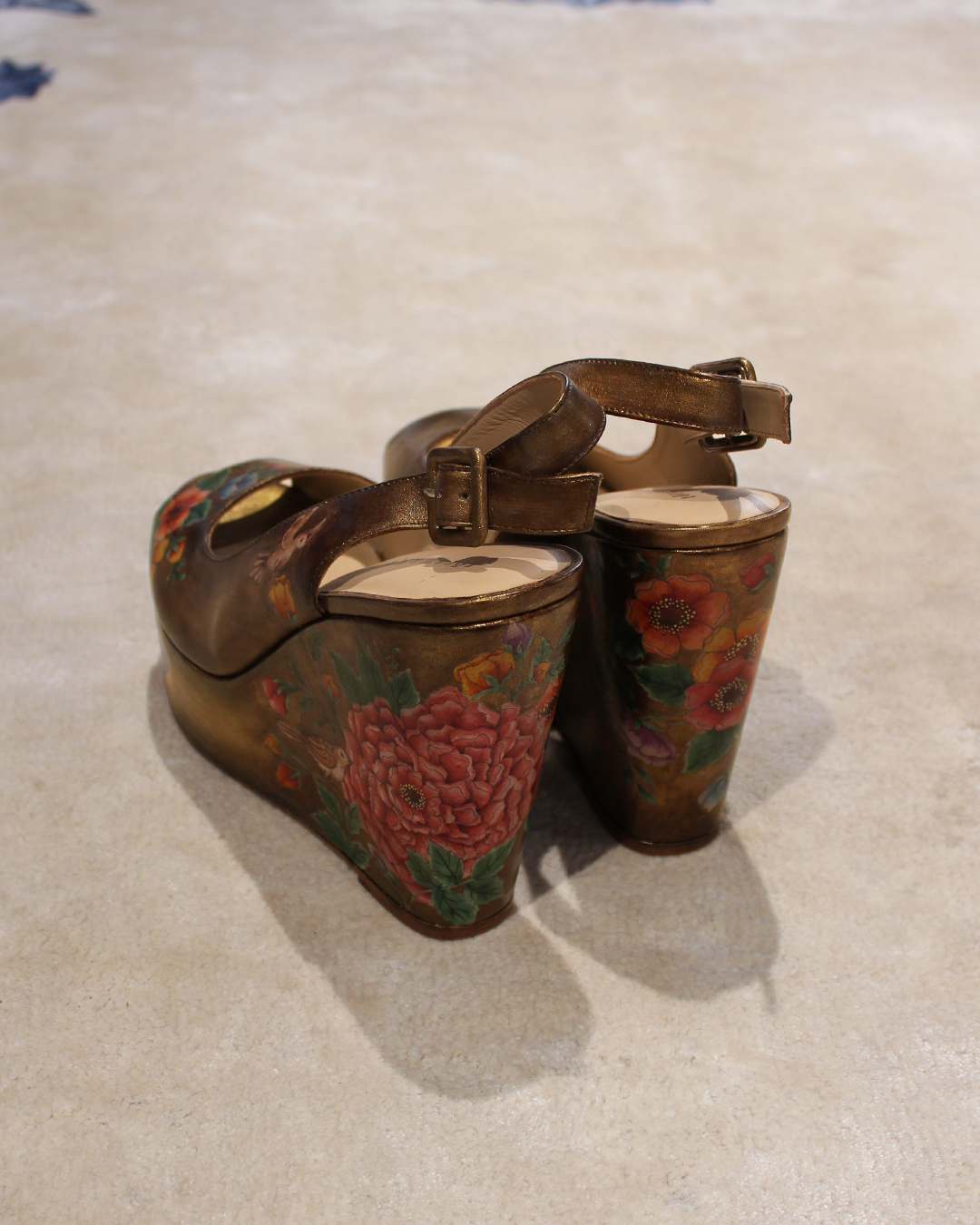 Zaakiya Gold Handpainted Wedge