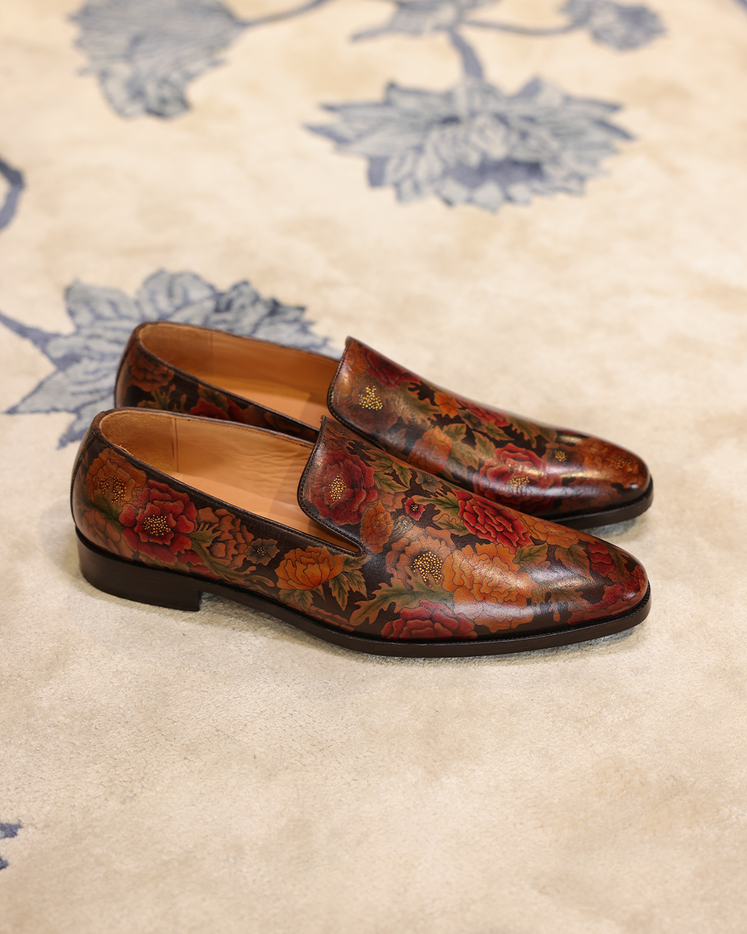 Gulmarg Handpainted Whole Cut Loafer