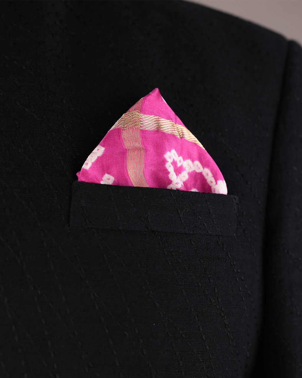 Pink Handwoven Bandhani Silk Pocket Square
