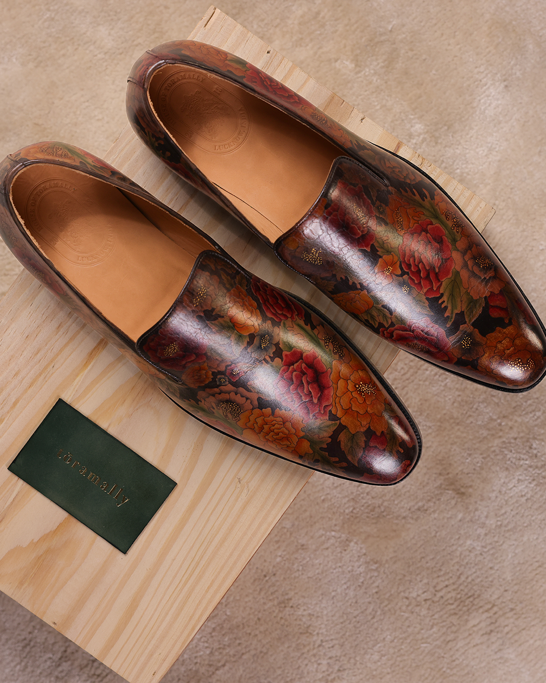 Gulmarg Handpainted Whole Cut Loafer