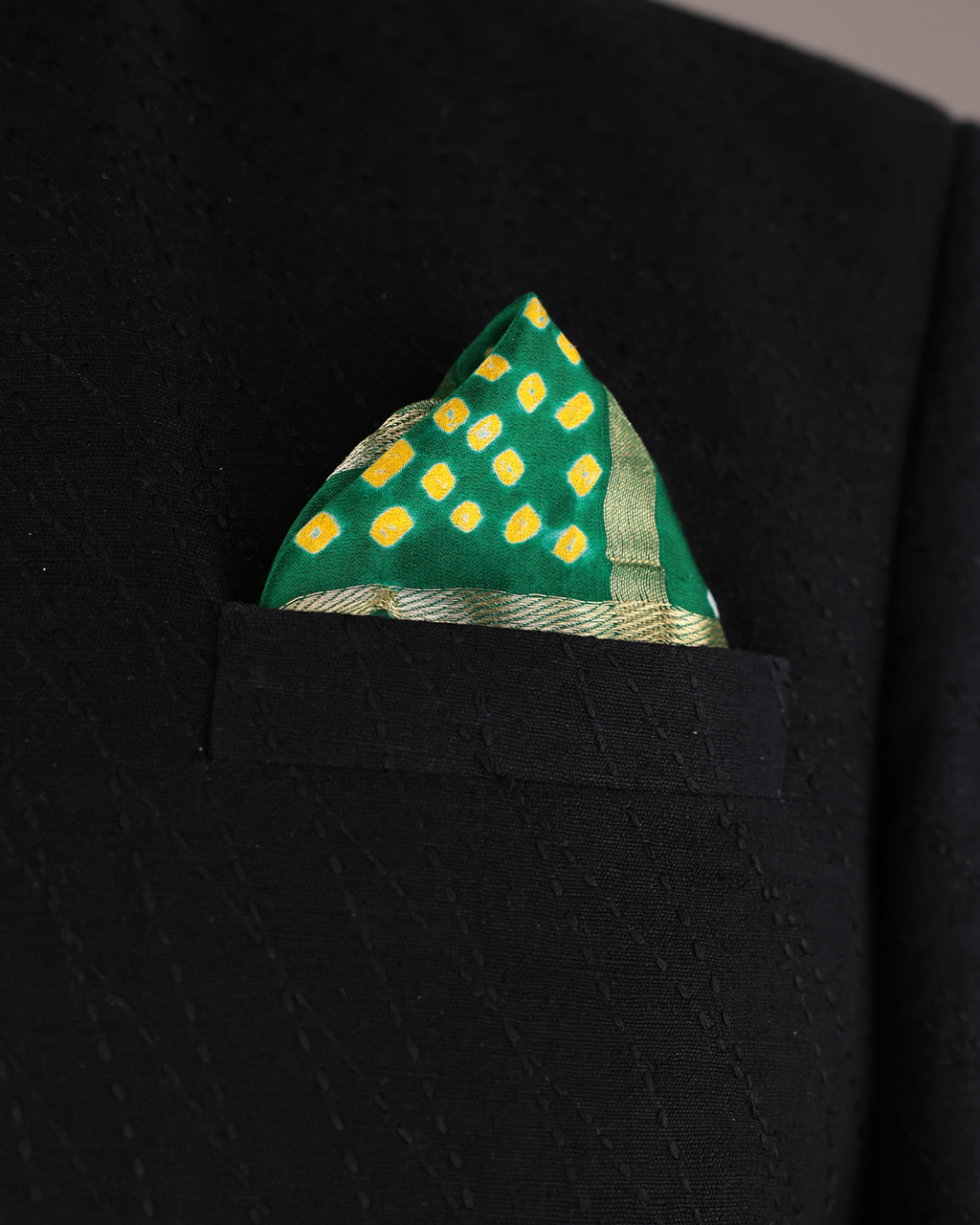 Green Handwoven Bandhani Silk Pocket Square