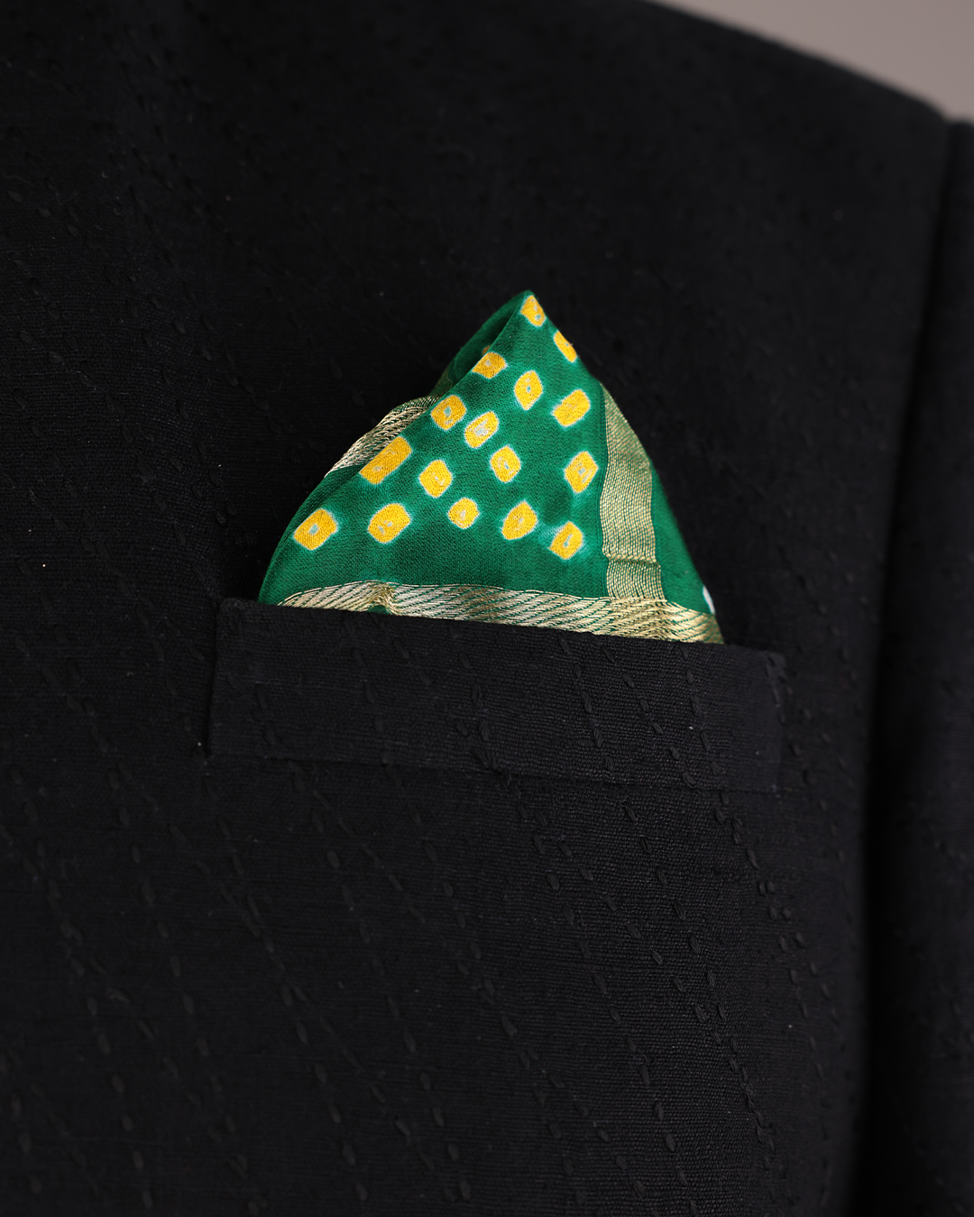 Green Handwoven Bandhani Silk Pocket Square
