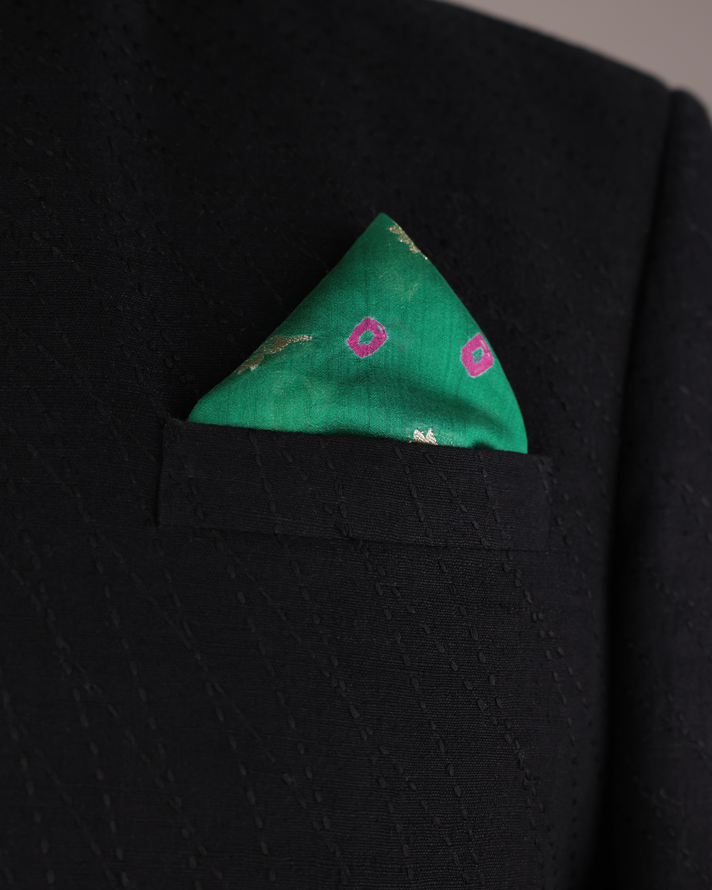 Green Handwoven Bandhani Silk Pocket Square