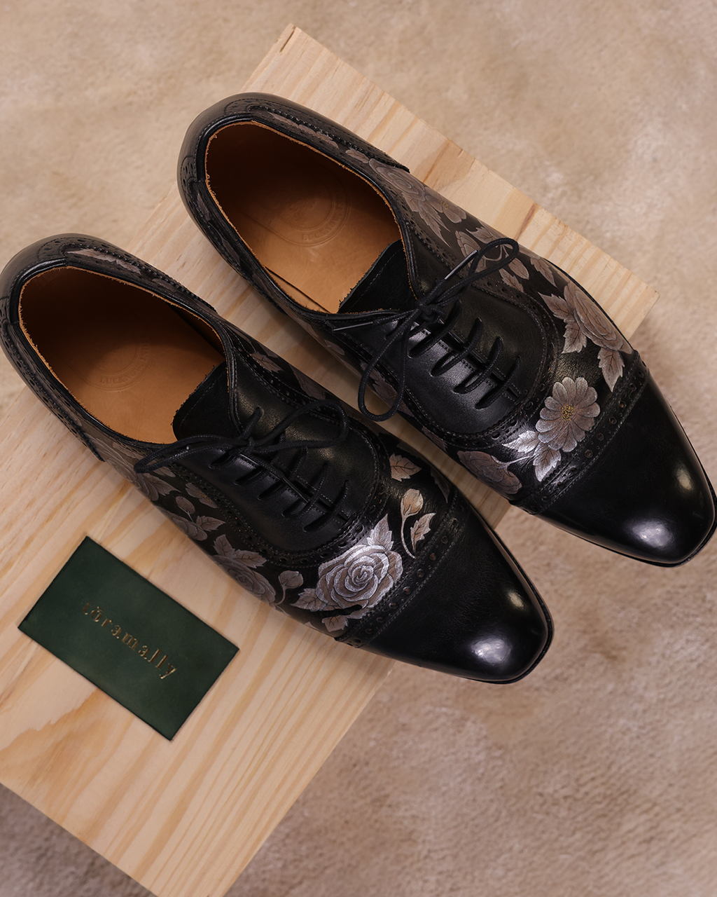 Aziz Hand Painted Adelaide Oxford